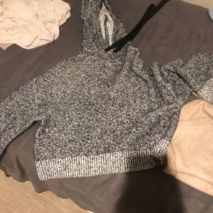 cropped hoodie